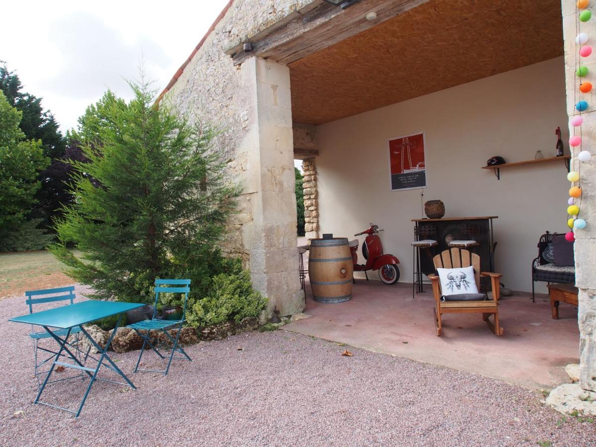 La Charentine Bed and Breakfast Echillais Exteriör bild