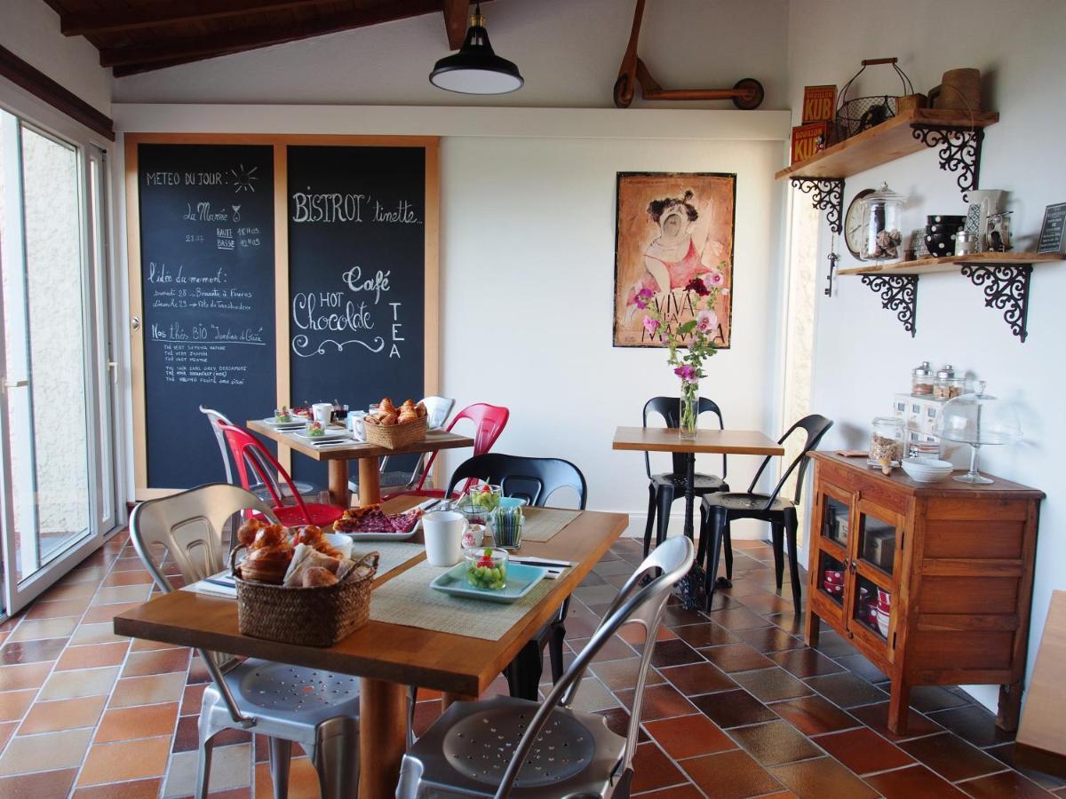 La Charentine Bed and Breakfast Echillais Exteriör bild