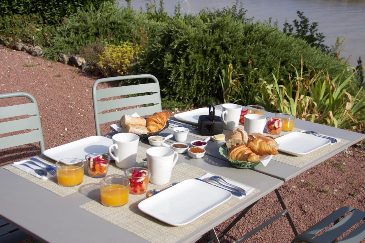 La Charentine Bed and Breakfast Echillais Exteriör bild